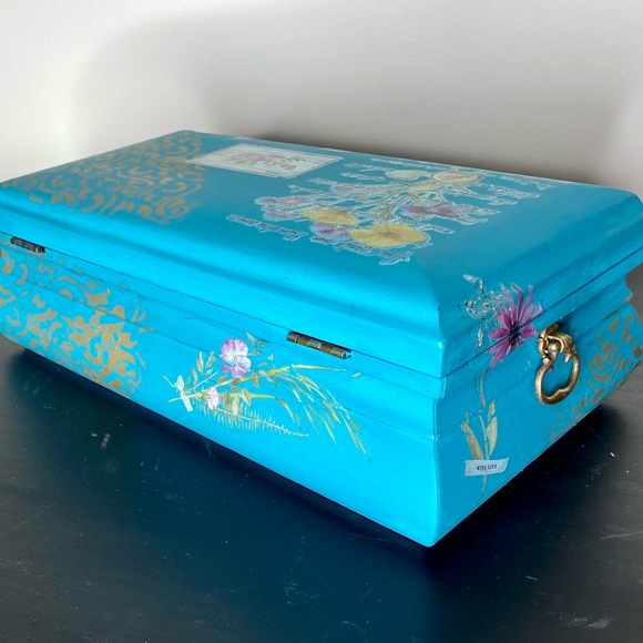 Tourquoise Wildflower Vintage Painted Jewelry Box - Picture 9 of 11